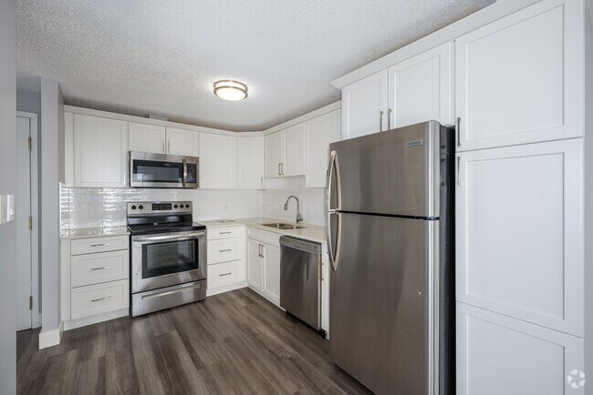 1906_2BR_2BA_1000SF - Stanley Park Place