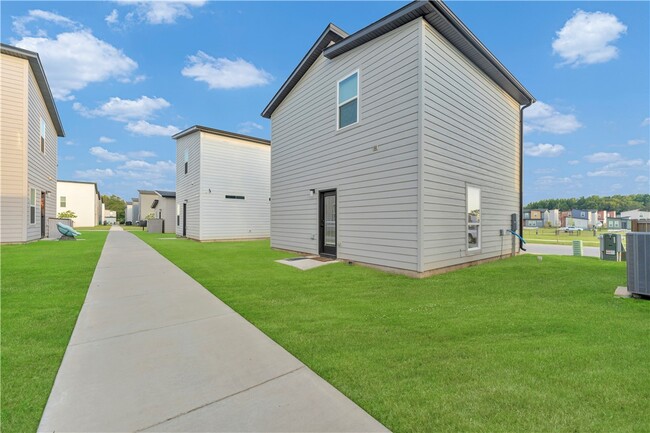 Photo - 960 Illinois Ave