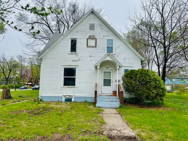 Photo - 221 N Pine St