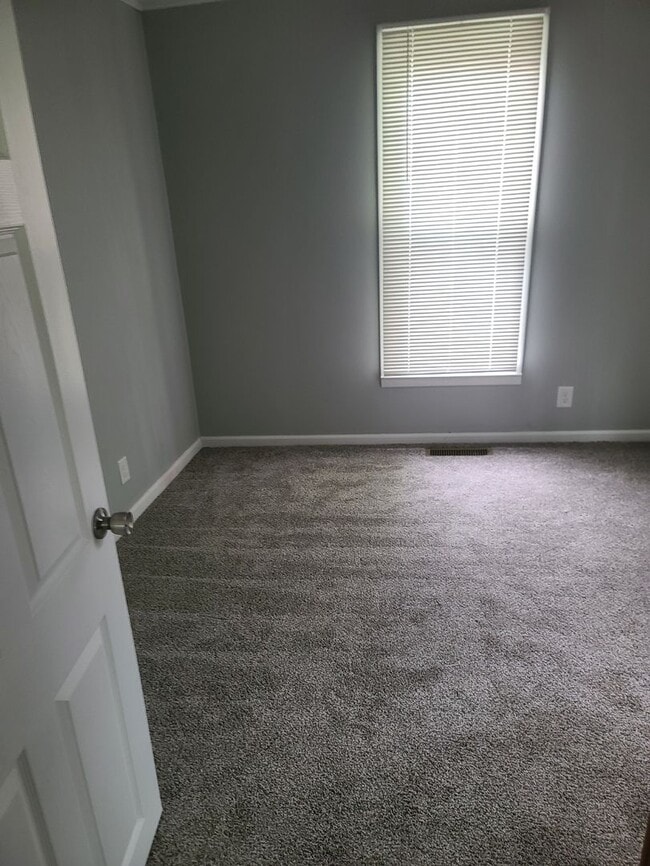 Photo - 820 N Walnut St