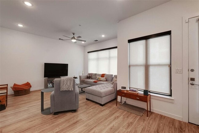 Photo - 4901 Springdale Rd Unit 102