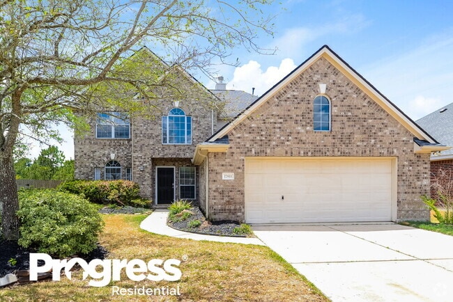 Building Photo - 17811 Memorial Trail Dr Rental