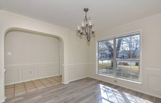 Photo - 1600 Quarry Dr