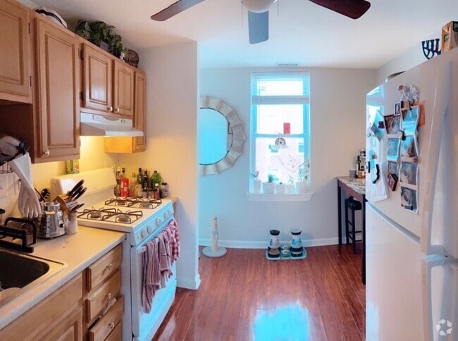 Building Photo - 1830 E Pratt St Unit Cozy 2br in Upper Fells Rental