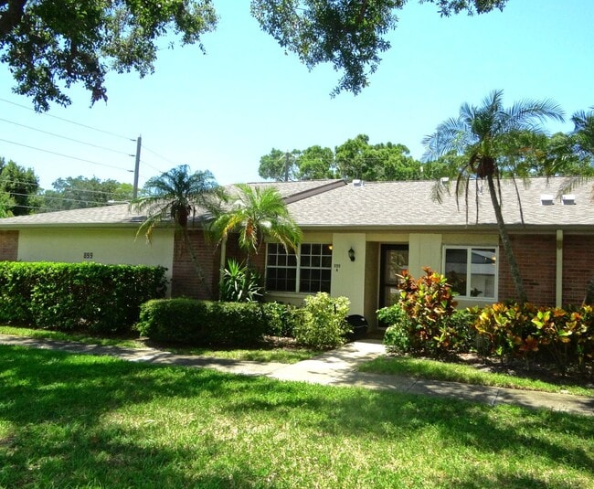 Building Photo - MUST BE 55+ TO RENT THIS CONDO