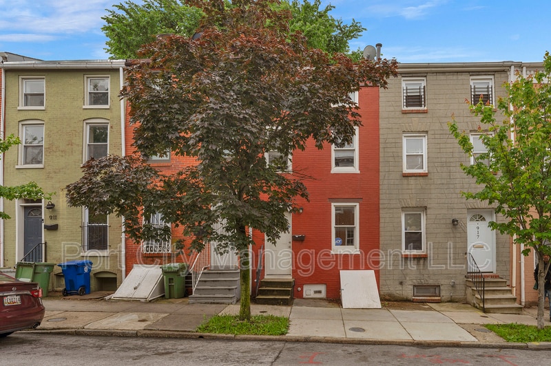 Photo - 915 West Lombard Street