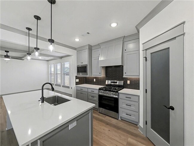 Photo - 4979 Farmhouse St