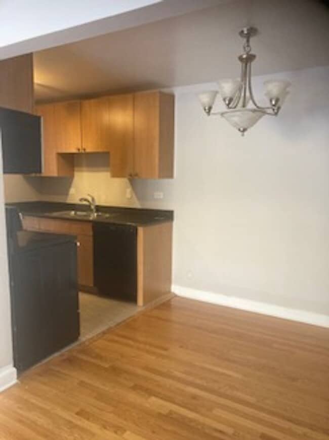 Photo - Richmond Apartments LLC Unidad 102 W