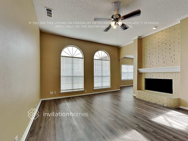 Photo - 1301 Woodthorpe Dr