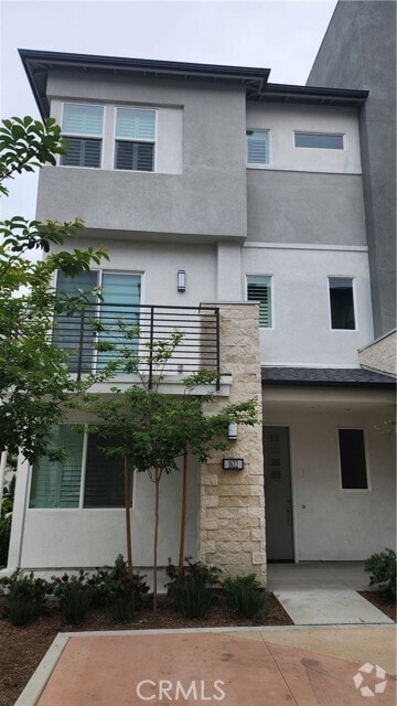 Building Photo - 1622 W Bushell St Rental