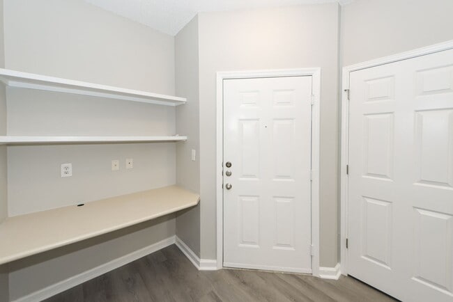 Photo - 1 Bedroom 1 Bath Condo in Southampton Pointe - Mt. Pleasant