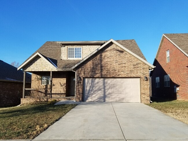 Building Photo - Beautiful 4 Bedroom Home In South Springfield