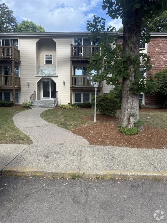 Building Photo - 387 Adams St Unit 11 Rental