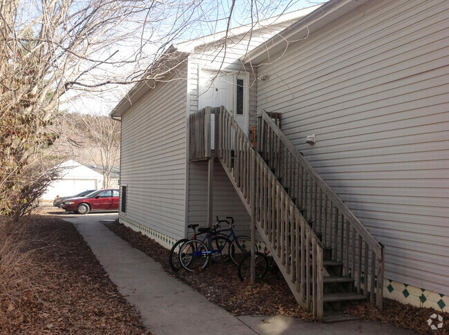 Building Photo - 510 Kearney St Unit B Rental