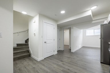 Photo - 9815-9107 107 Ave