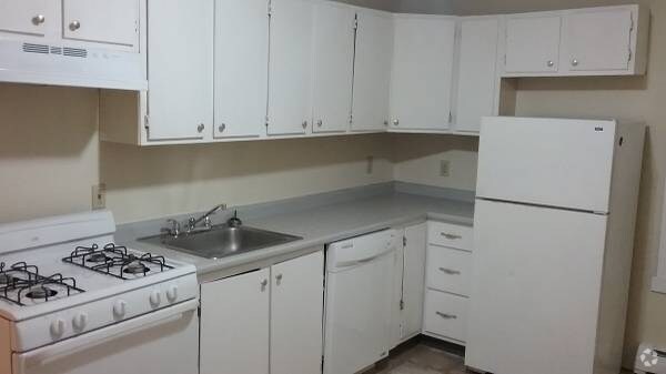 Building Photo - 56 Mechanic St Rental