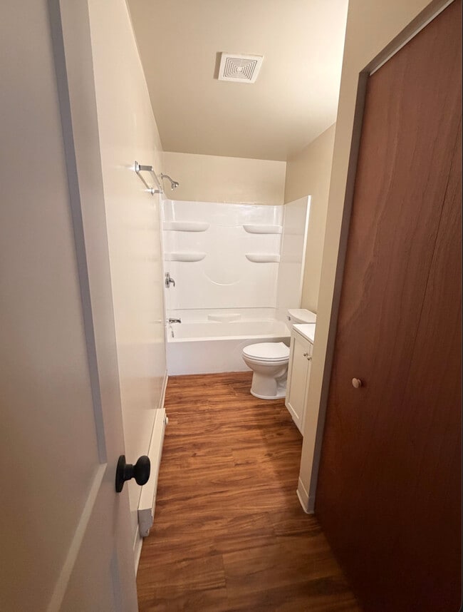 Photo - 25731 W Bridge St