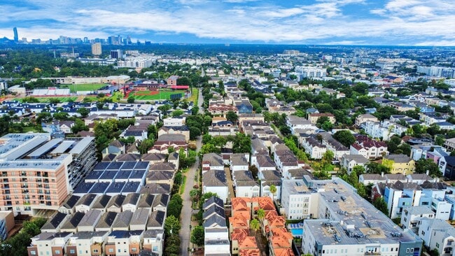 Building Photo - 4116 Dickson St