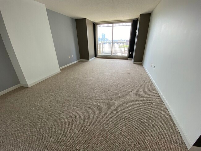 Photo - 10 Museum Way Unidad 1523