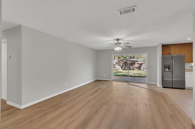 Photo - 439 Clover Ln