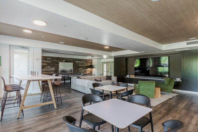 Photo - Union 9Seventy