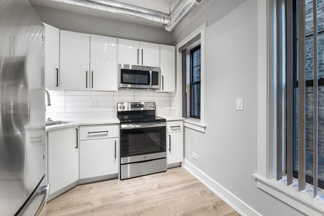 Photo - 7645 N Sheridan Rd Unidad 503