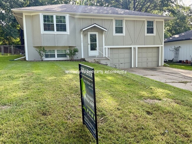 1104 NE 10 St