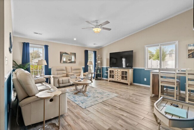 30A Indian Oak Ln Unit SI FL1-ID1308939P