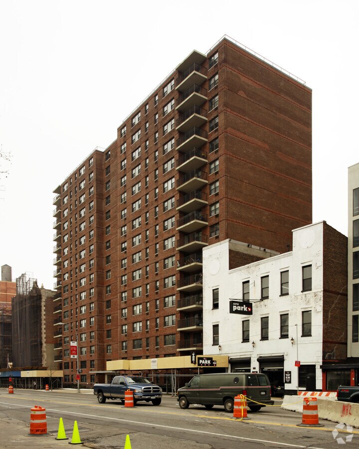 Photo - 306 E 96th Apartments