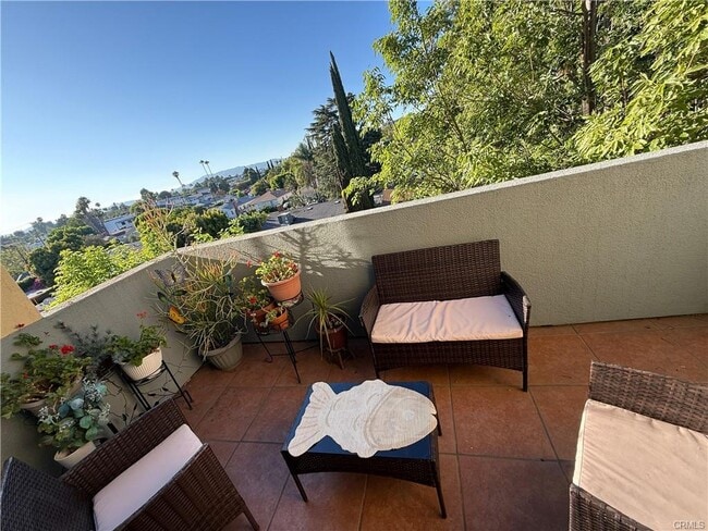 Building Photo - 14343 Burbank Blvd Unit 305 Rental