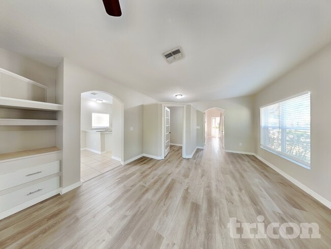 Photo - 6137 Skylarkcrest Dr