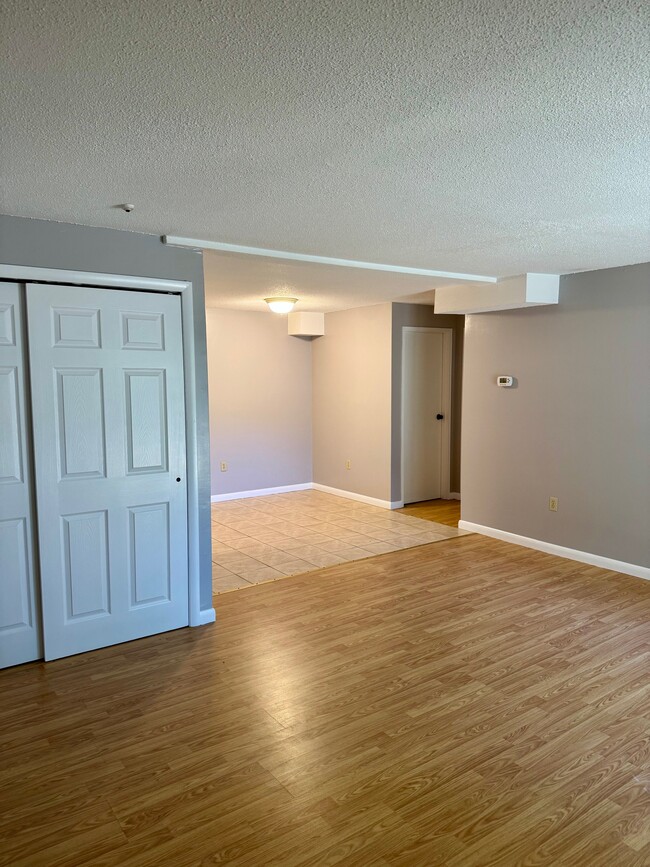Building Photo - 4 Post Oak Ln Rental