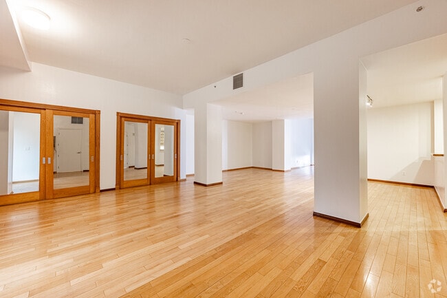 LOFT, 1BA - 1,415SF - DINING ROOM