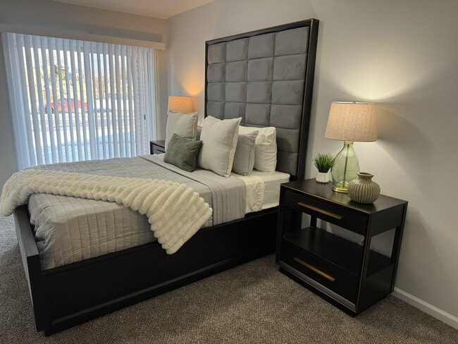 The Park on 13 Apartments - Royal Oak, MI