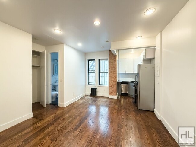 Building Photo - EASTERN PARKWAY Rental