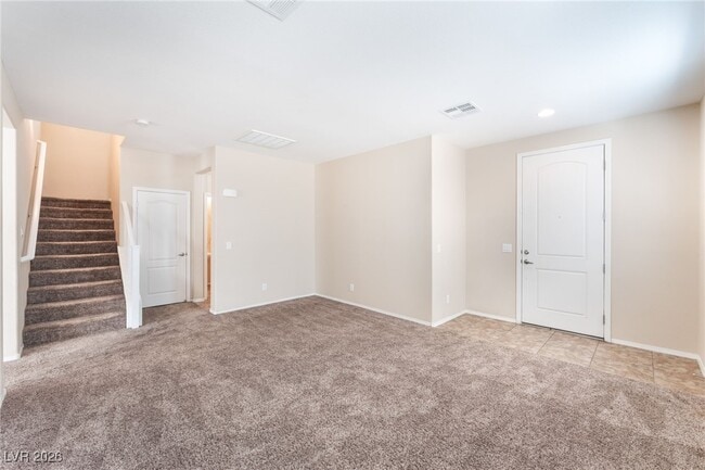 Photo - 10625 Mt Jefferson Ave