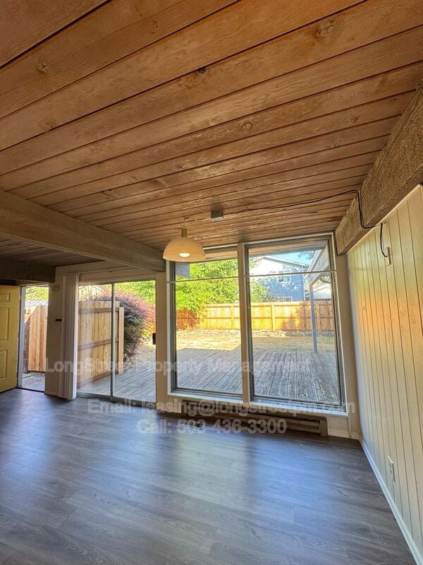 831 NW 26th St