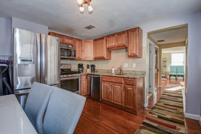 Kitchen - 292 D St Unit 2