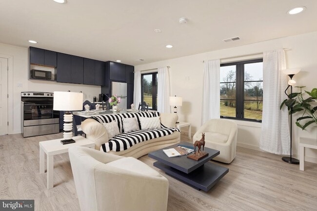 Photo - 23443 Dover Rd