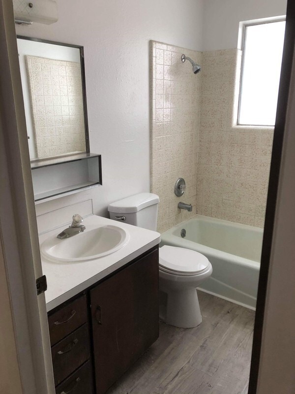 Photo - 509 W 500 N Unit 2