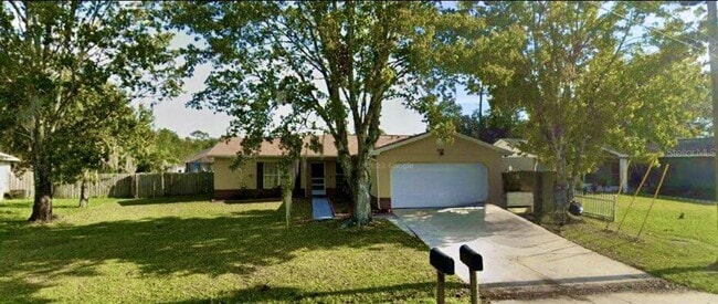Building Photo - Beautiful Home
