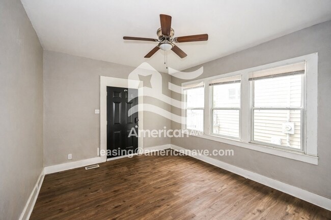 Photo - 321 S 43rd St