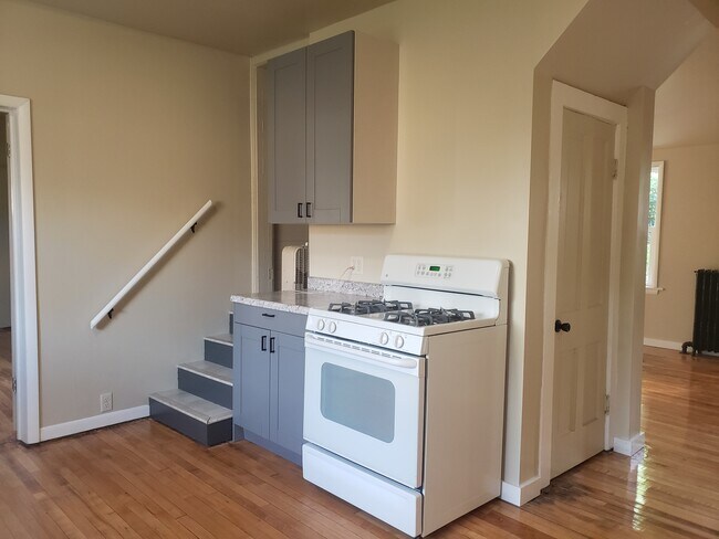 Photo - 309 E Lincoln St