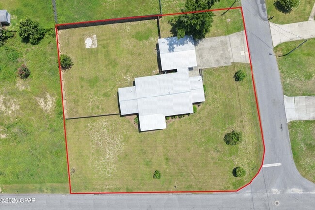 Building Photo - 4900 S Lakewood Dr