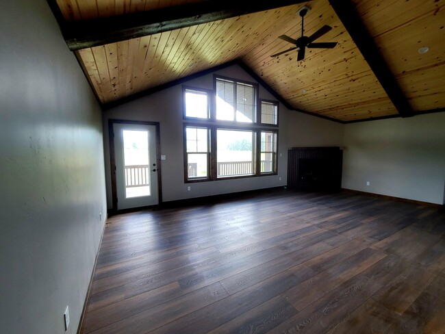 Photo - 401 Alpine Dr