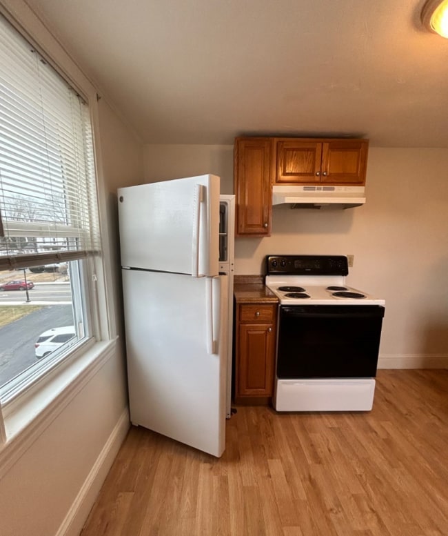 Photo - 67 Pleasant St Unit 4