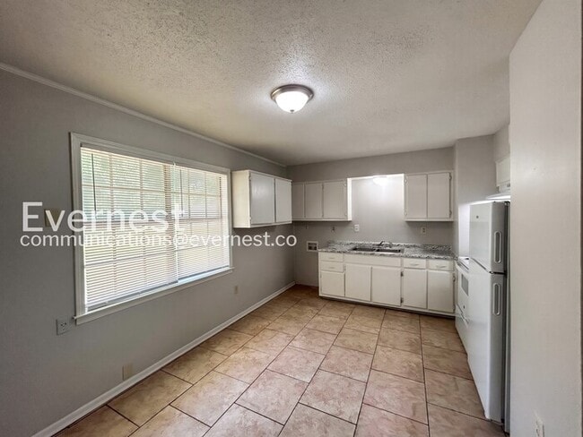 Photo - 8044 Oakbrook Dr