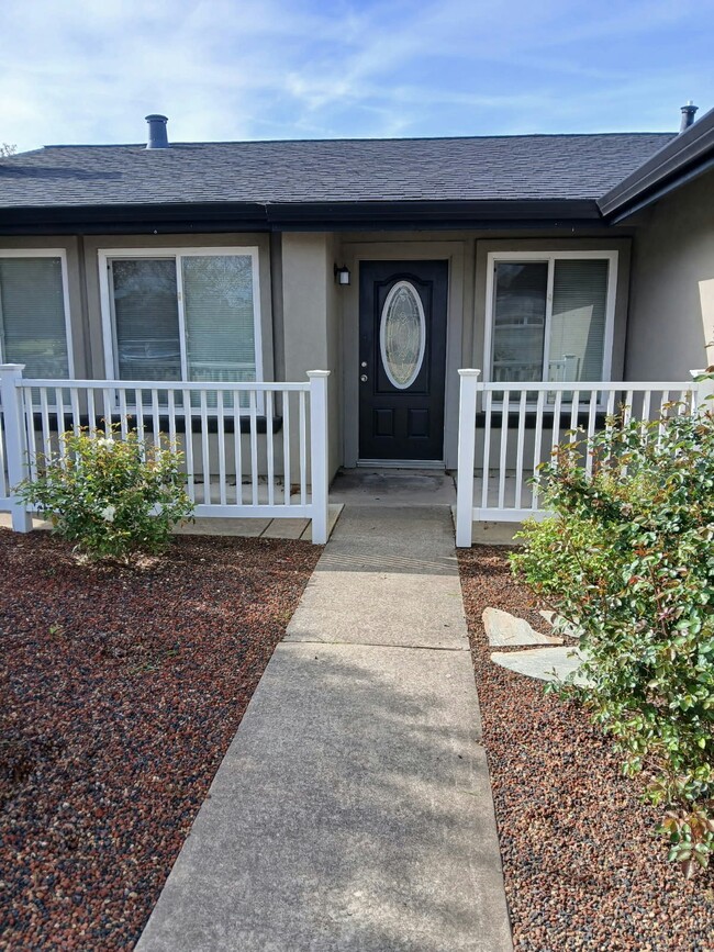 Building Photo - 6556 Mossview Way Rental