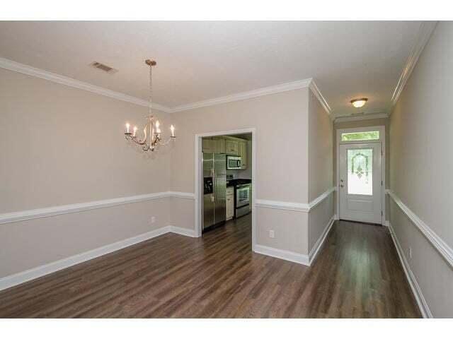 Photo - 309 Buxton Ln