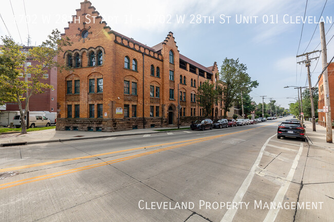 Modern Ohio City Studio Apartment - Modern Ohio City Studio Apartment Unit 1702 W 28th St  01I Cleveland, OH 44113